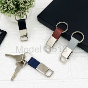 Loop Metal Keychain – Grey